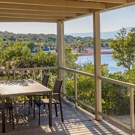 Mobile Homes Camping Omišalj Eksteriør billede