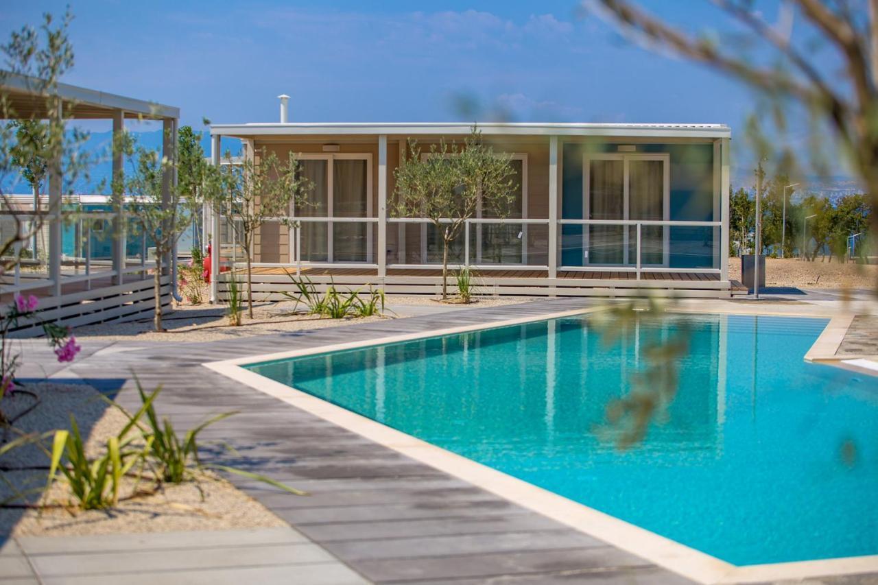 Mobile Homes Camping Omišalj Eksteriør billede